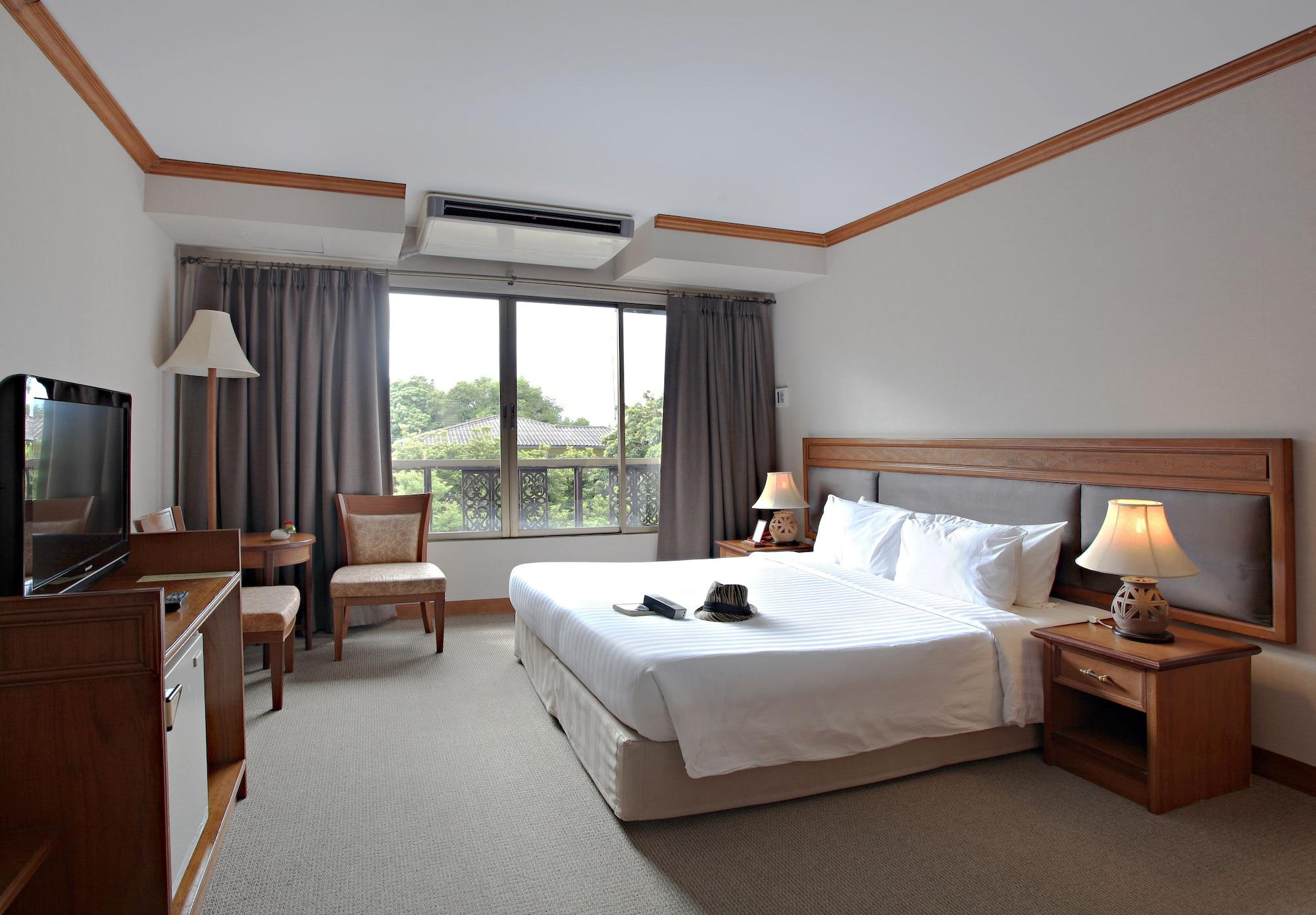 Tohsang Heritage Ubon Ratchathani Hotel Exterior photo